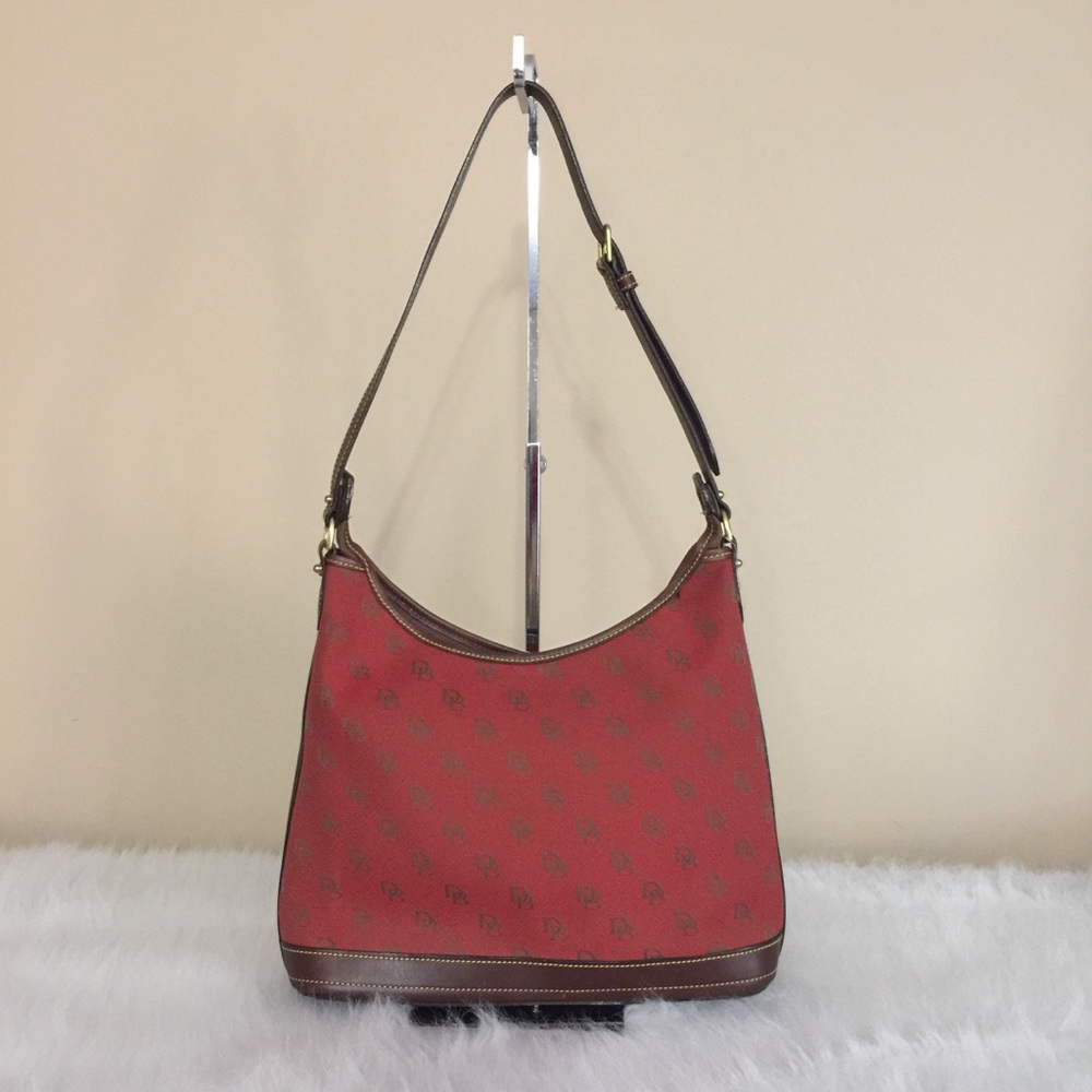 DOONEY & BOURKE HOBO SIGNATURE FABRIC SHOULDER - Picture 3 of 8